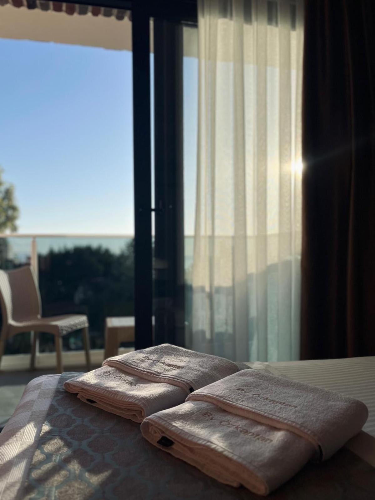 Mari Pembe Otel Marmara Adasi Exterior foto